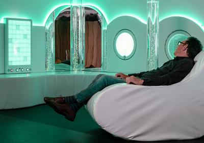 Aménager une salle Snoezelen : créez une ambiance apaisante grâce à la lumière, aux senteurs et à la détente