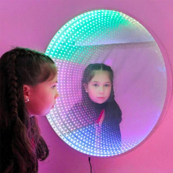 Miroir de profondeur avec télécommande