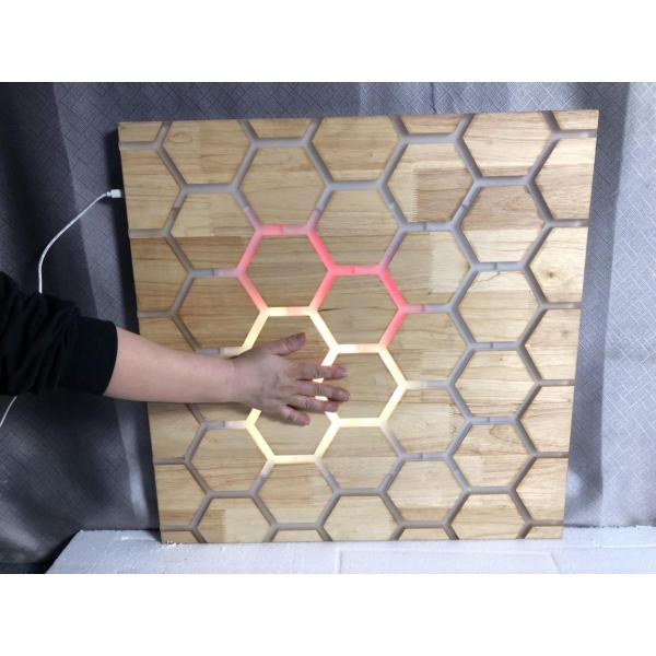 Panneau mural - nid d'abeille tactile