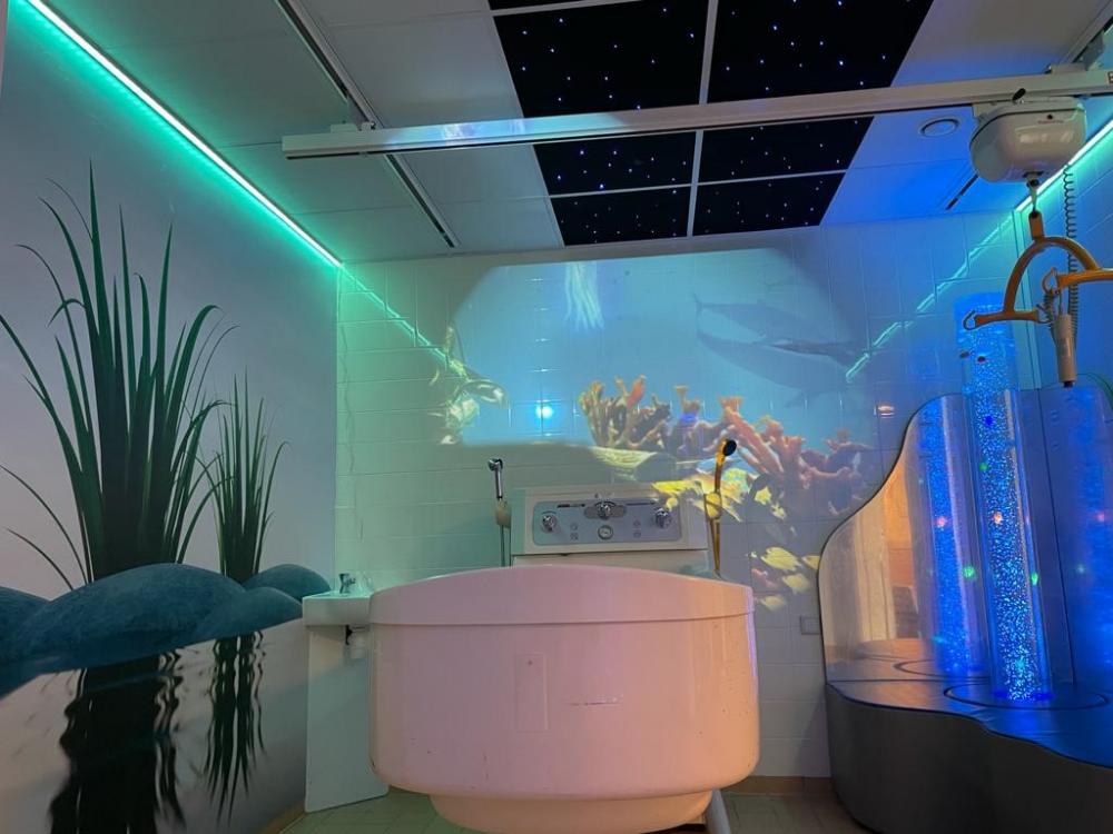 Salle de bain Snoezelen thématique